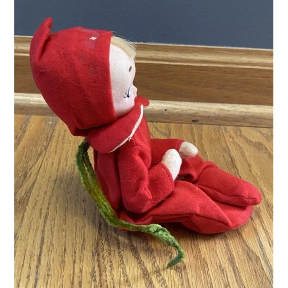 Vintage Christmas Stockinette Pixie Shelf Sitter Figure Red Felt Snowsuit Japan